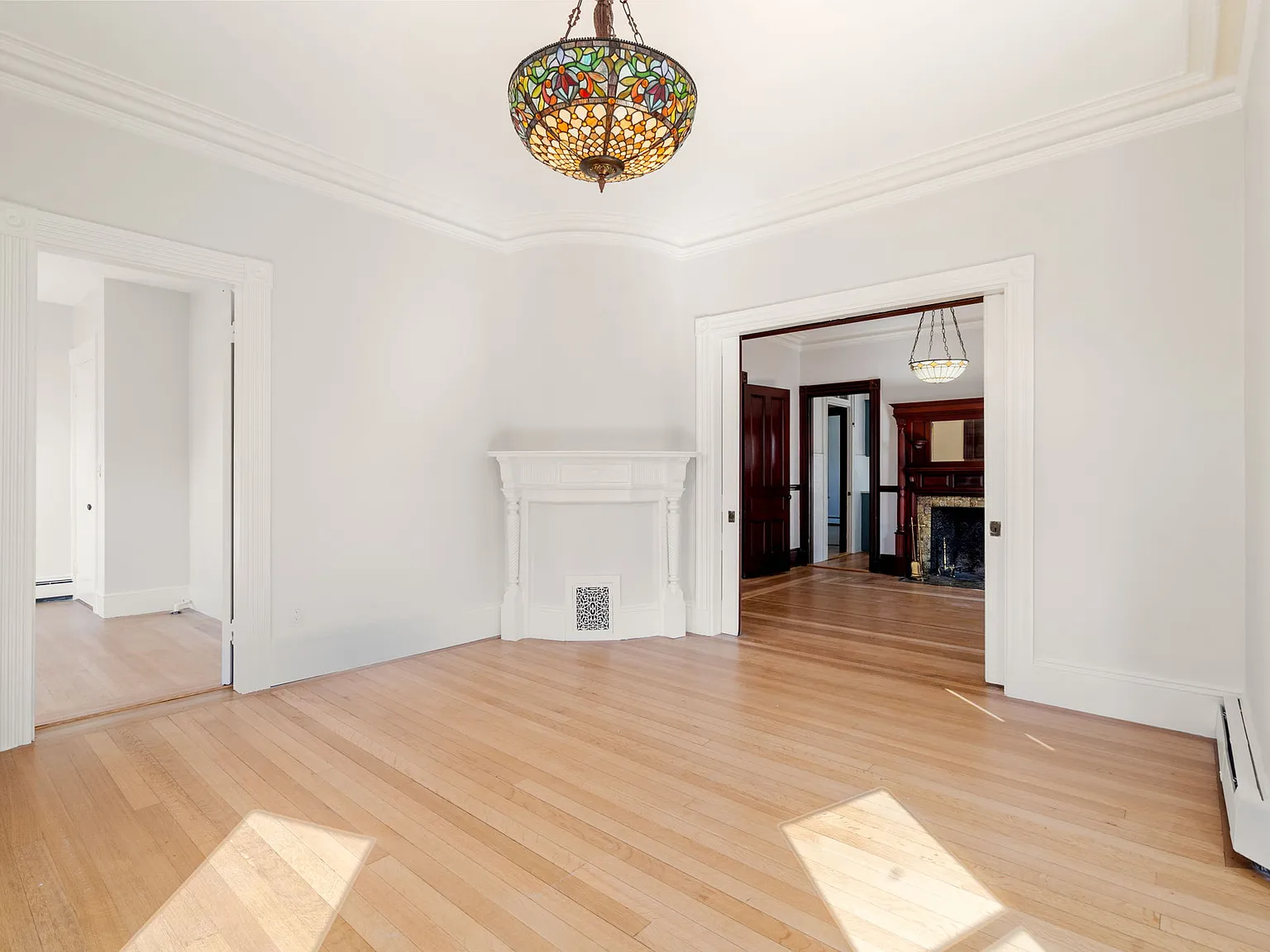 3 bed, 1700 sqft, $3,950 — Photo 3