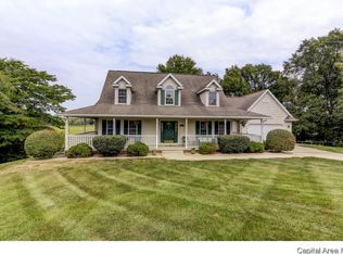 6001 Thresher Dr, Springfield, IL 62712