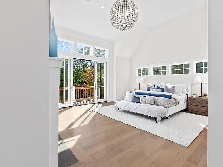 8 Greenway Dr — Photo 13