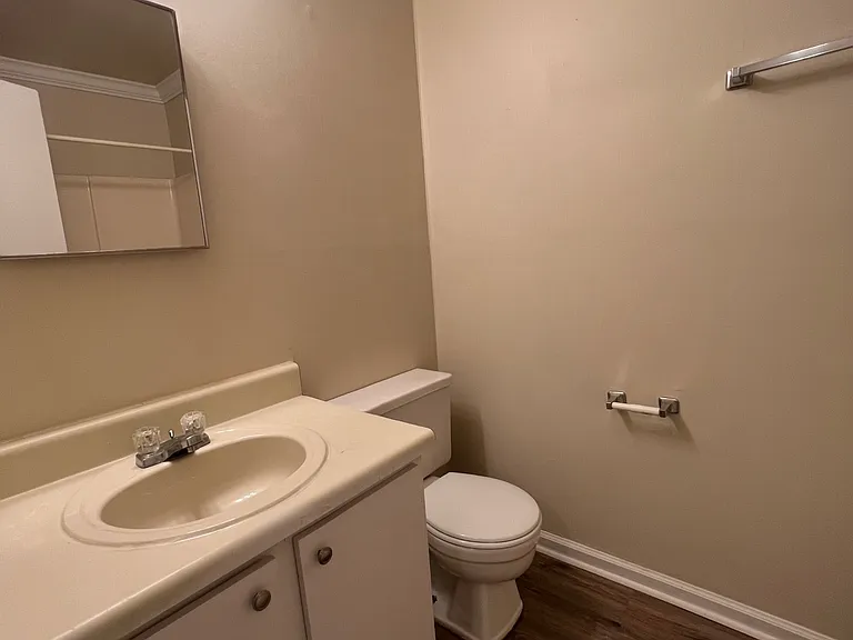 1555A Oakpointe Dr SW #A — Photo 14
