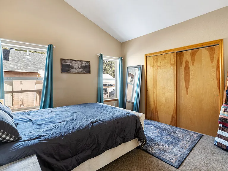 509 N Center St — Photo 24
