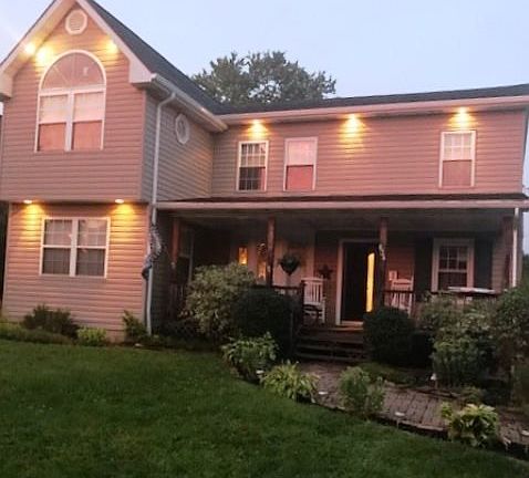 2nd image of 634 Riverview Dr
