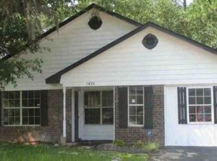 1072 Desert Shield St, Hinesville, GA 31313