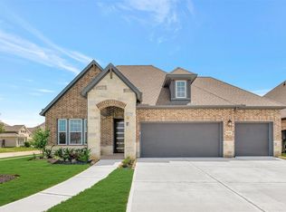 12346 Sweet Gum Dr, Mont Belvieu, TX 77523