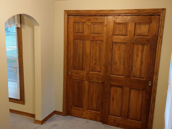 5th image of 11008 N Woodstock St