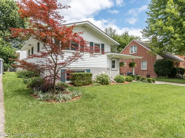 1660 Catalpa Dr, Berkley, MI 48072