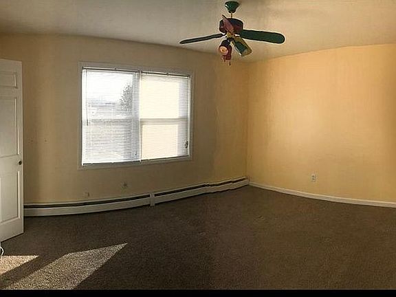 4th image of 23 Knight St #8458260140