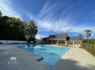 8 Cardinal Ct, Port Wentworth, GA 31407