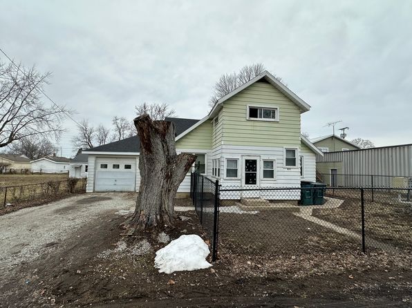 824 1/2 W 15th St APT 2