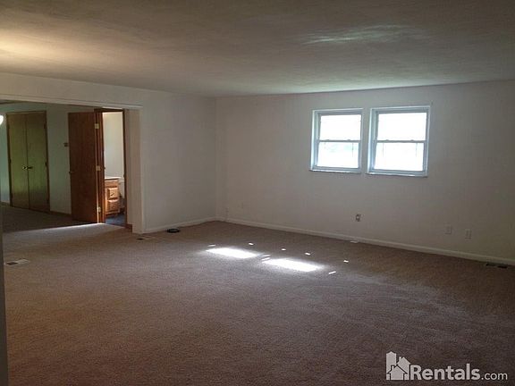 2nd image of 729 Coleridge Ave