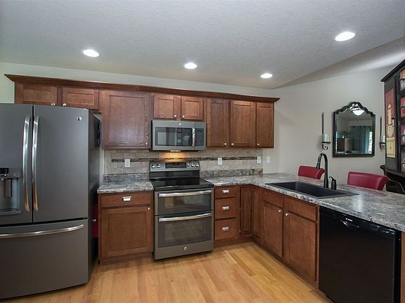 2nd image of 277 Woodfield Dr