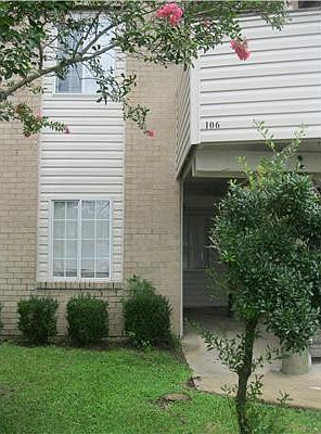 1st image of 245 McDonnell Ave #A106