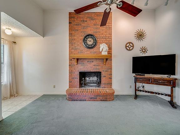 5th image of 153 W Fox Creek Ln