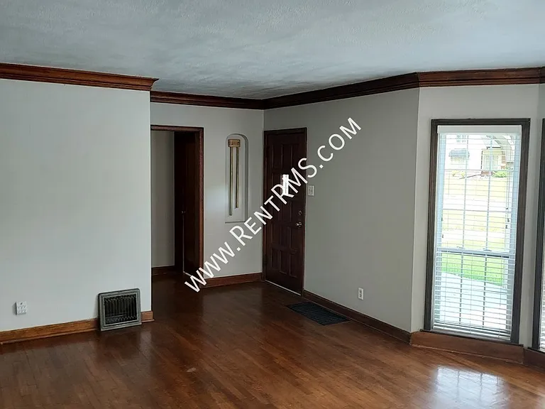 2929 SW Huntoon St — Photo 5