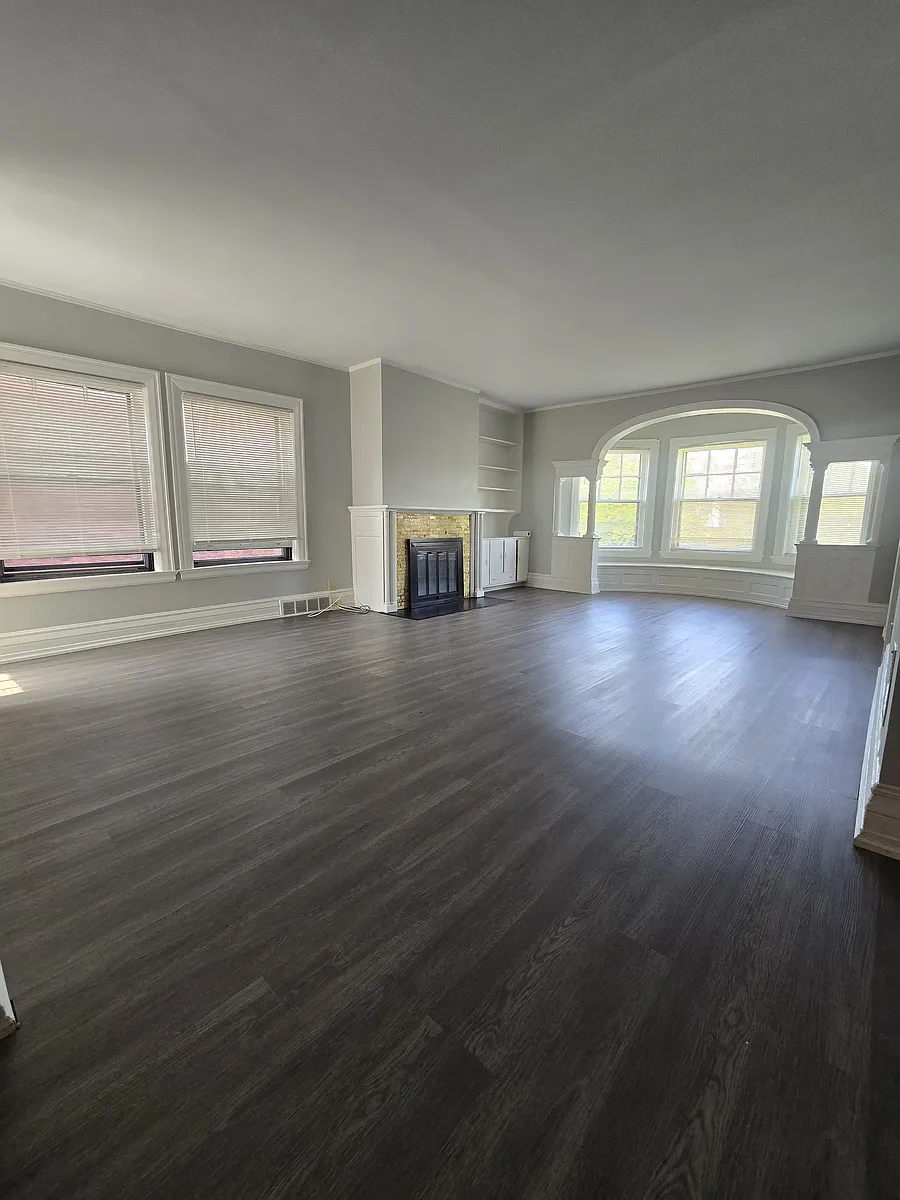 Building Photo - 381 Linwood Ave #4