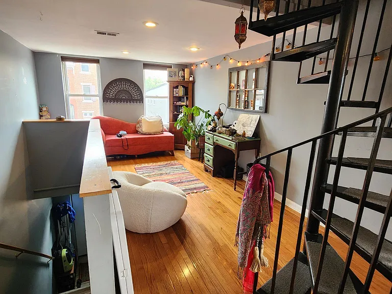 8 W Randall St #2 — Photo 7