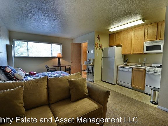 5th image of 1440 Vassar Dr NE #8697357