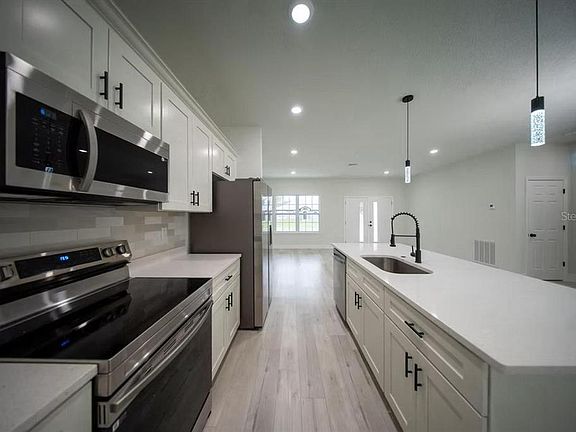 5th image of 3286 W CRANDON DRIVE