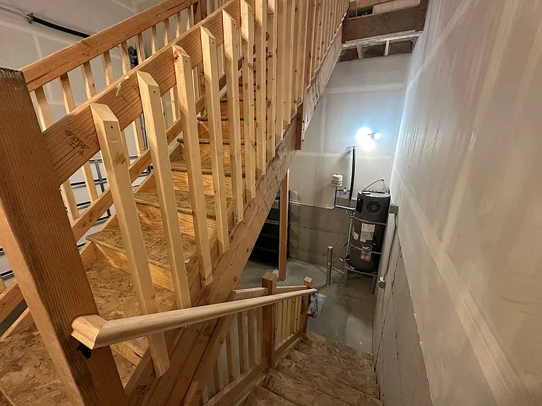 23 Spring Rd — Photo 20