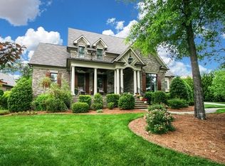 400 Meadowsweet Ln, Waxhaw, NC 28173