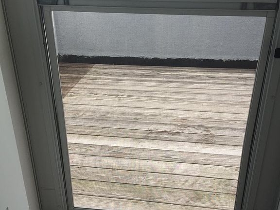 5th image of 539 Washington Ave APT 4