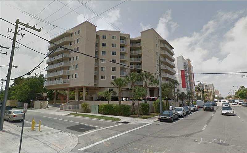 2nd image of 102 SW 6th Ave APT 703