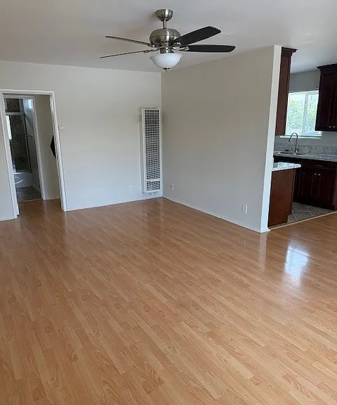 1131 N Kenmore Ave #4 — Photo 6