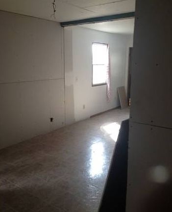 5th image of 195 S Weyant Ave