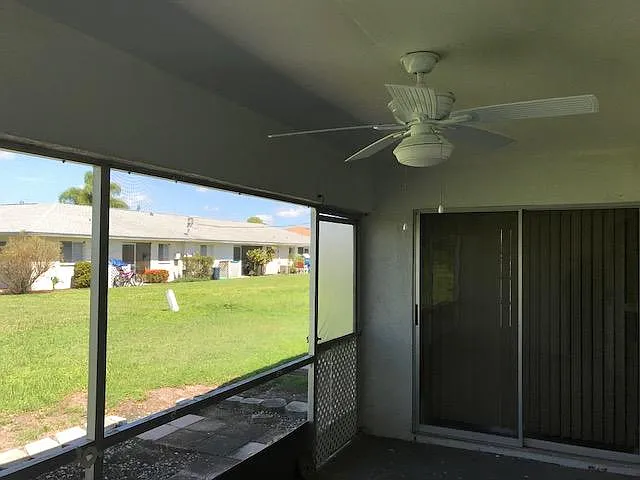 Screened-in lanai