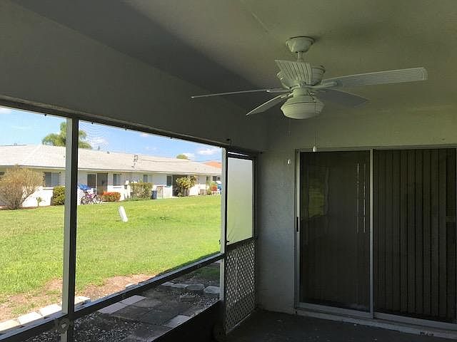 Screened-in lanai