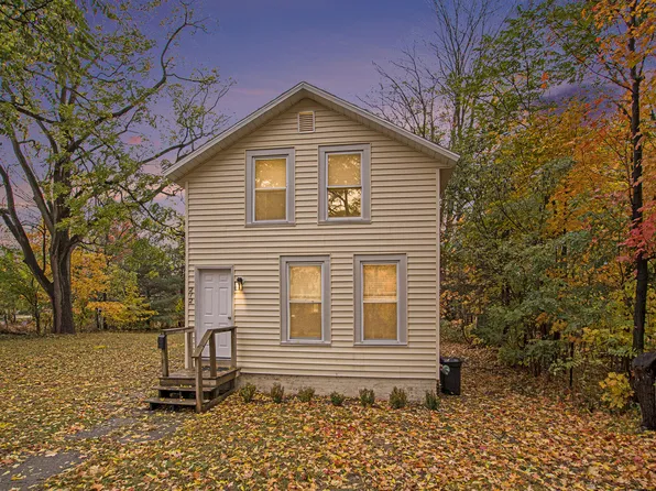 212 S Baldwin St, Whitehall, MI 49461