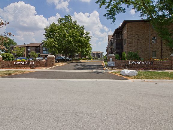 3rd image of 10351 S Menard Ave #309
