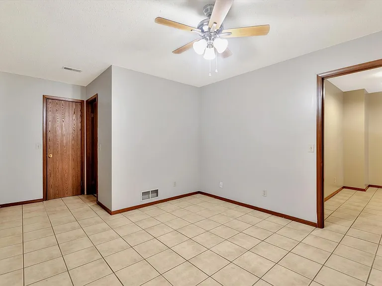 2611 Rachel Rd — Photo 20