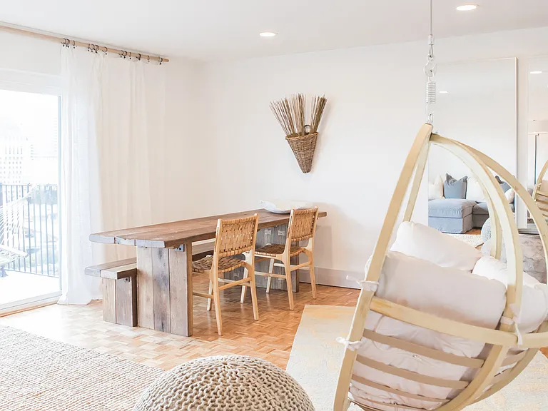 Oregon Mews — Photo 32