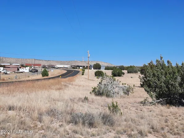 25355 W Fort Rock Rd, Seligman, AZ 86337