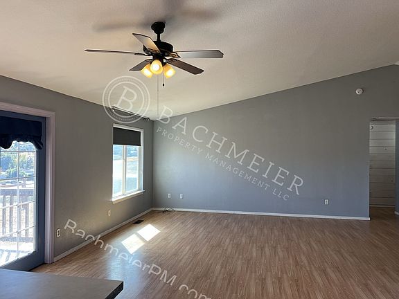 4th image of 1321 SW 11th Ct