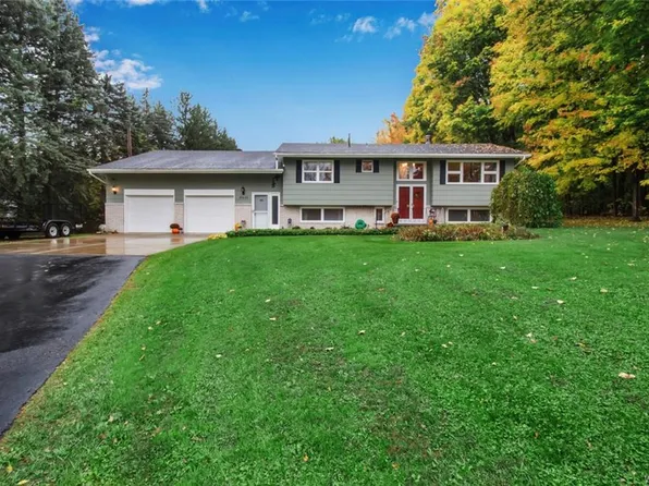 11535 Meahl Rd, Akron, NY 14001