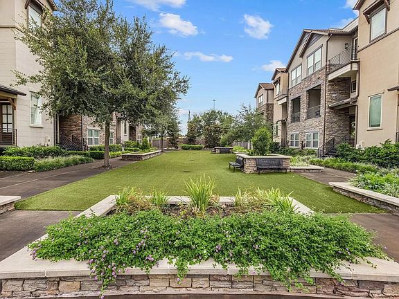 5th image of 2642 Fountain Key Blvd