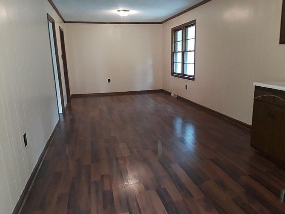 4th image of 149 Melissa Dr