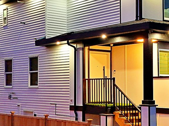 2nd image of 793 Westwood St