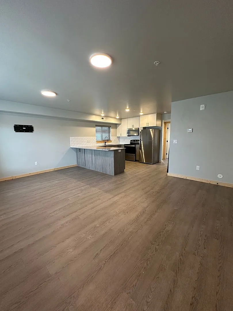 Cute 2 Bed, 1 Bath Apartment at Teton River Flats! — Photo 3