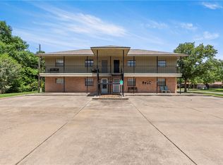 609 Wades Way APT 3, Navasota, TX 77868