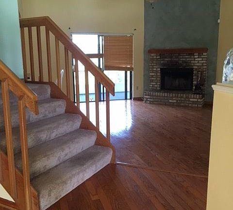Foyer into family room