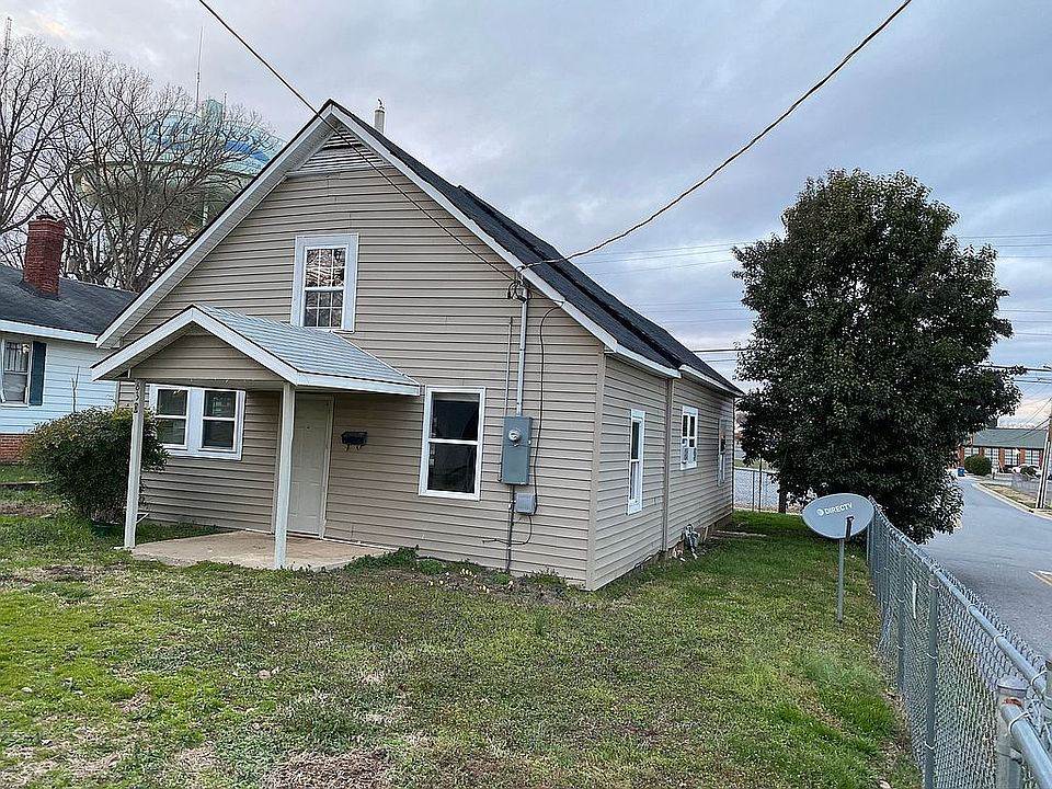 1st image of 630 F Ave SE