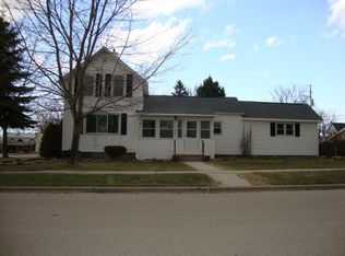 202 Meadow Ln, Winneconne, WI 54986