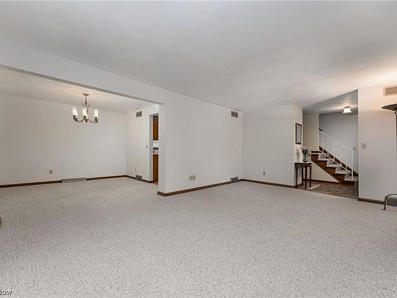 3rd image of 239 Winston Ave NE