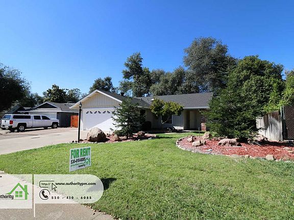 3rd image of 1818 Breckenwood Dr