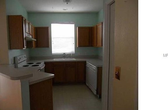3rd image of 12462 Country White Cir