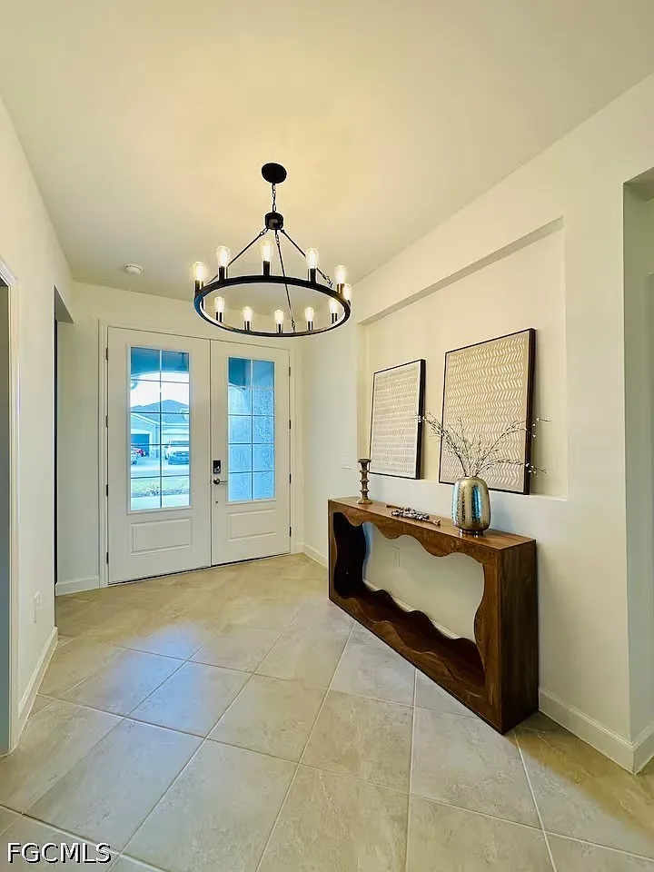 3 bed, 3.0 bath, 2444 sqft, $2,700 — Photo 2