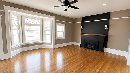 Floor plan 725
